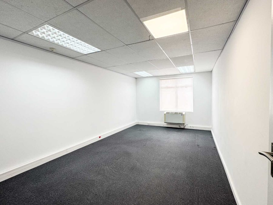 To Let Commercial Property for Rent in Mouille Point Western Cape